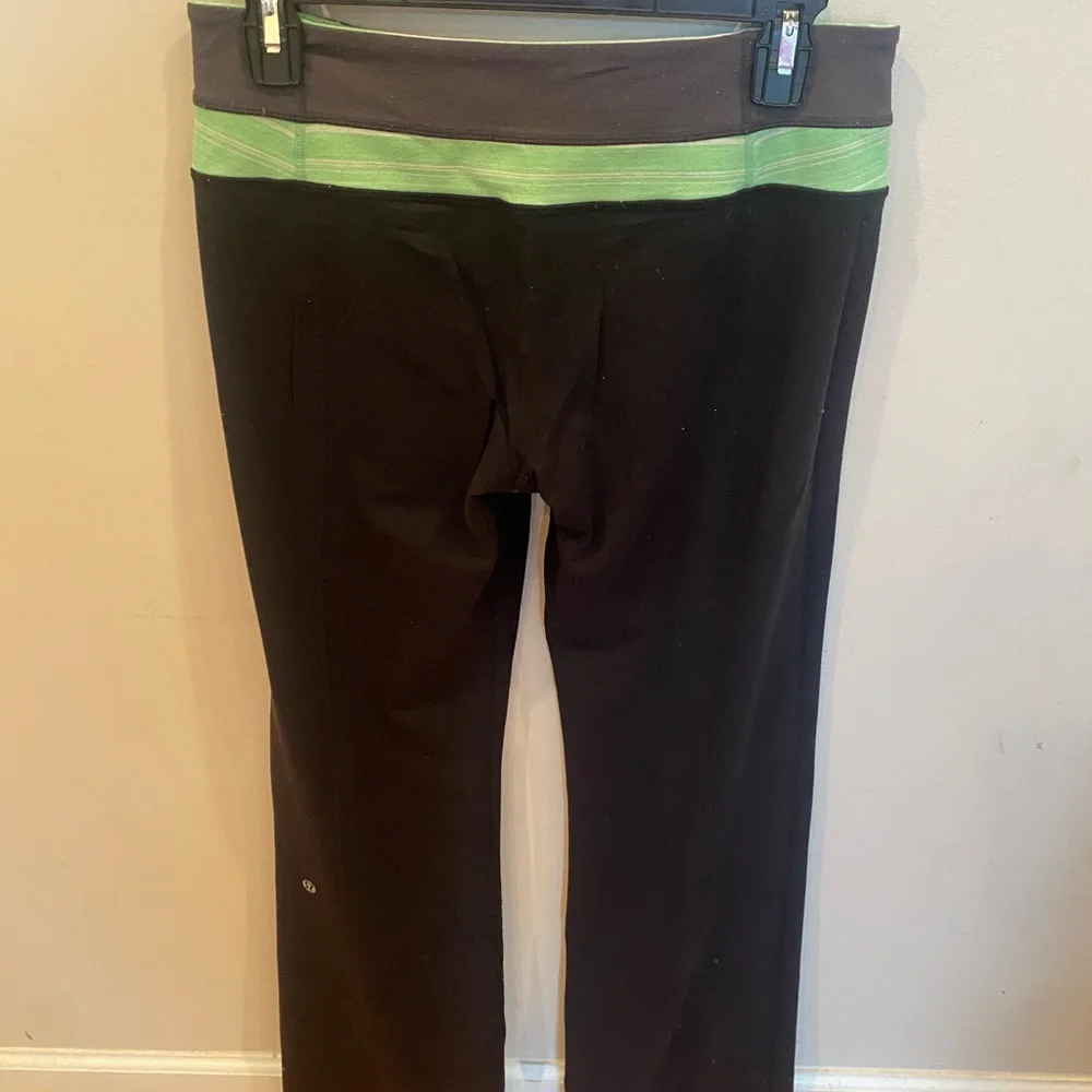 Groove yoga pants. Reversible. Size 8. No flaws. - Picture 2 of 2